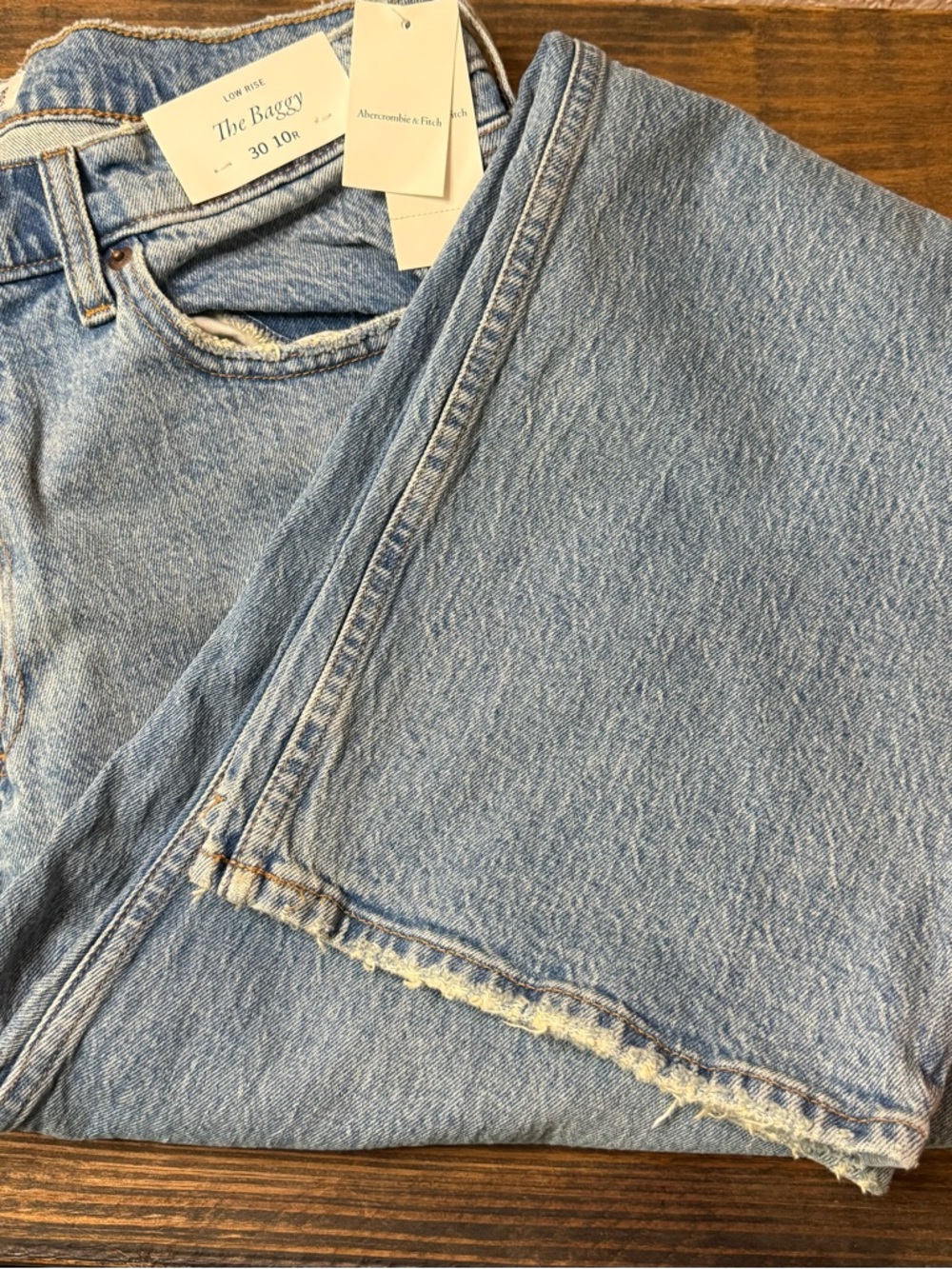 Abercrombie & Fitch Women Low Rise Baggy